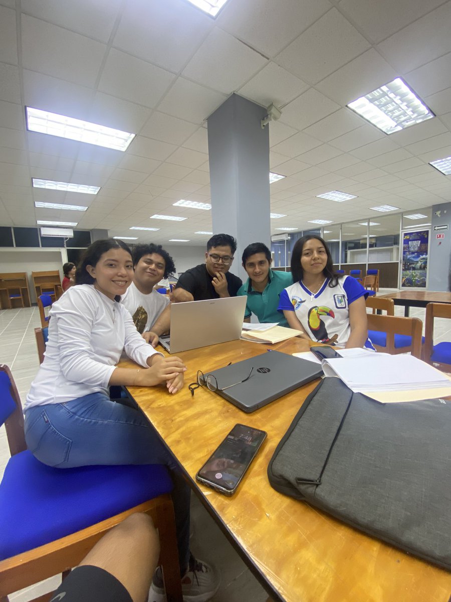 SaidaSalas06's tweet photo. @omaralpuche Trabajando en nuestro proyecto final tema: Deducciones de producción de sociedades cooperativas  #proyecto https://t.co/z3P1VpNnZm