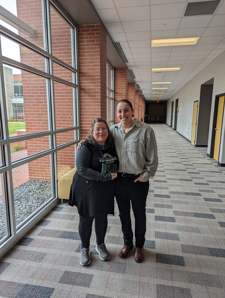Master's mental health counseling and art therapy students gathered for a graduation brunch joined by faculty, staff, and site supervisors. Graduates and site supervisors won awards for outstanding academics, practitioner scholarship, and leadership! 🎓🐾#UIndy #Graduation