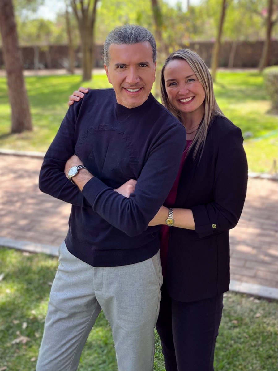 almarazha's tweet photo. El #amor se compone de #hechos #nopalabras … Así hemos construido este maravilloso #matrimonio @olyabrego Hoy cumplimos un año más de vida juntos…Admiro tu entereza, estamos destinados a #envejecerjuntos #teamo❤️ https://t.co/Trd7QcB0i2