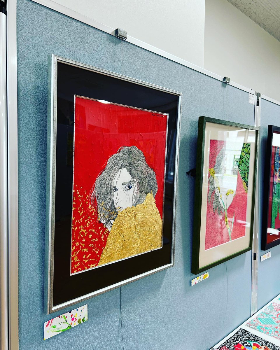 eno999's tweet photo. 個展６日目
新潟のお米に感動の毎日。
新作の「ブレス」金箔をふんだんに振りかけてご飯のお供に。 https://t.co/GDp2L6GO86