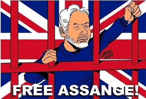 Hoy es el #DiaMundialDeLaLibertadDePrensa. En este medio, no celebramos nada!
El periodismo flota sobre la basura. Hoy #3Mayo, Julián Assange cumple 10 años y 318 días prisionero del delito de contarnos la verdad sin tapujos, de revelar los crímenes de guerra...
Sigue: