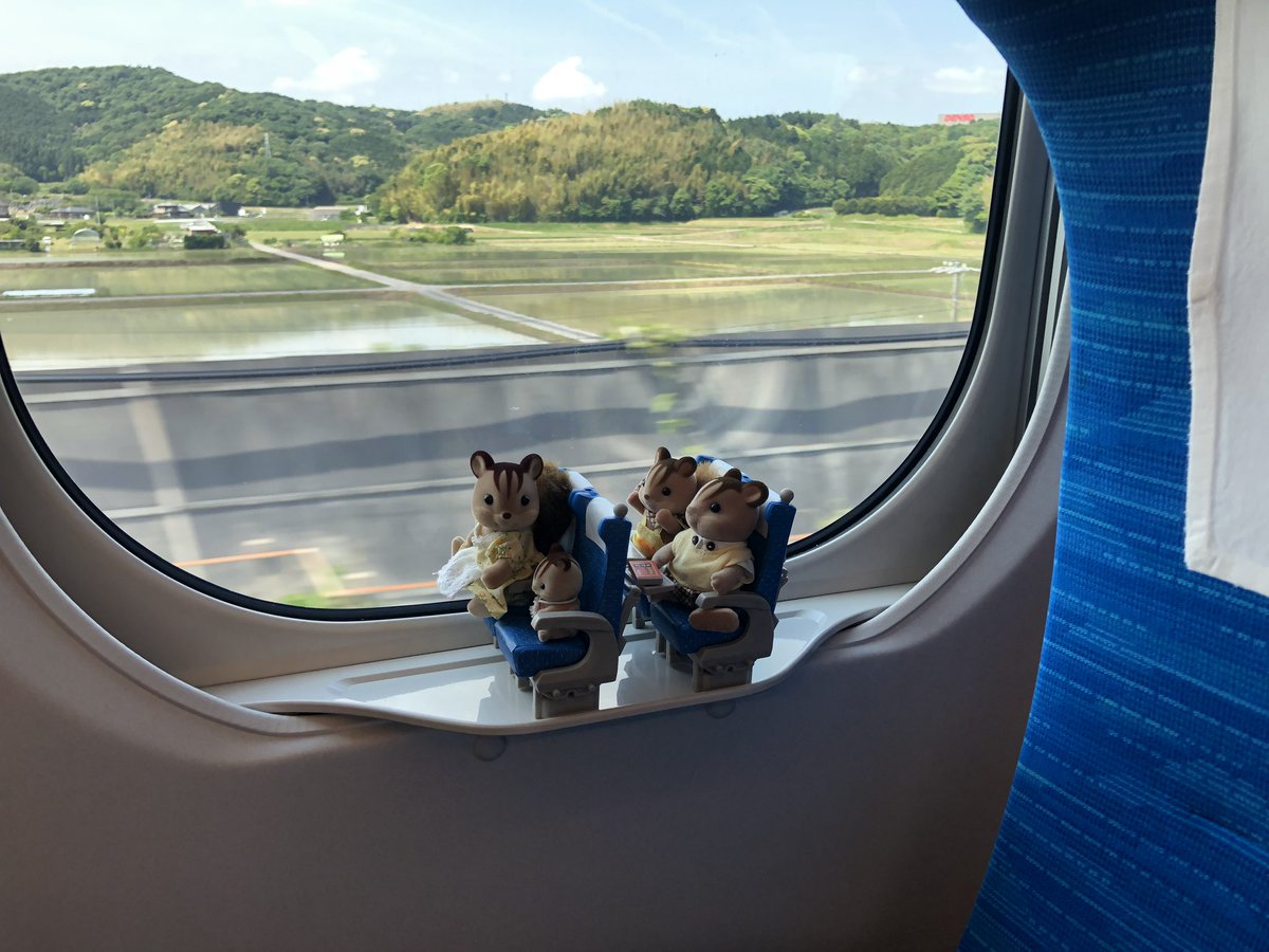 33utaro's tweet photo. 東京向かってます🚅 https://t.co/af3yjRQDUb