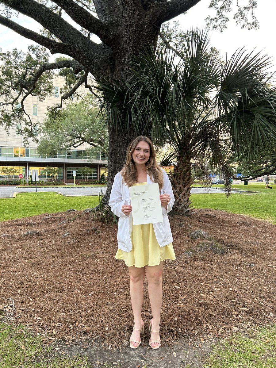jacobcambre's tweet photo. So proud of @MalRobichaux for getting inducted in Gold Humanism Honor Society tonight. She’ll be the kindest palliative/geriatric angel-of-a-doc you’ll ever meet. https://t.co/R8hWPfD1ZL