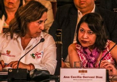 barrio_china's tweet image. Caras para recordar: 

Gabinete de la muerte. 
Crímenes de lesa humanidad, asesinatos extrajudiciales, brutalidad policial, silencio de la prensa. Ese es el gobierno de Dina Boluarte.

#DinaAsesina #OtarolaAsesino #PeruEnDictadura #SOSPeru

@CIDH @cnddhh @congresoperu @pcmperu