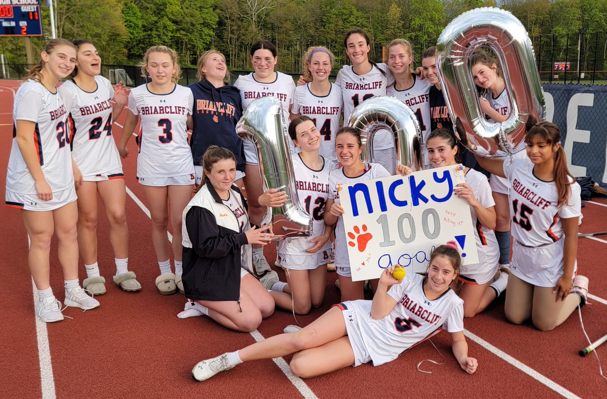 Congrats on the team win, and congrats to Nicky Einhorn, who recorded her 100th career Varsity goal today...next up is Put Valley Friday afternoon #footonthegas @cdrops3 @BriarcliffHS_PE @HaggertyNancy @Bcliff_6th_man @BCliffBears