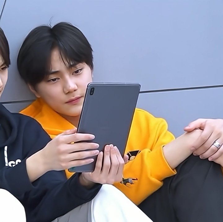 I miss you so much: (