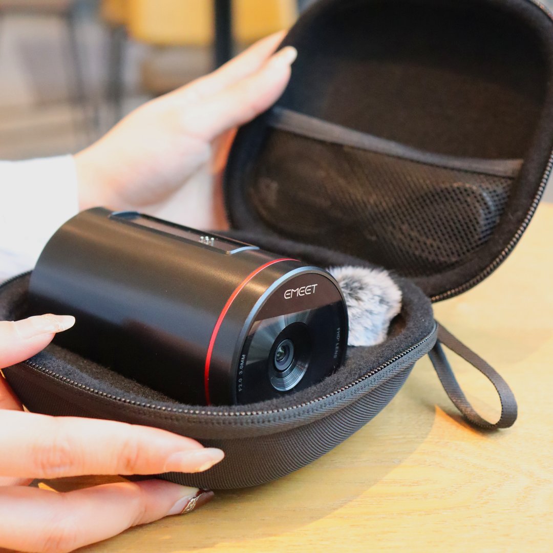 EMEET_Official's tweet image. Pro Stream Room in Your Pocket
📷The #EMEET #StreamCamOne comes with a protable carrying case, allowing you to take it anywhere and start #streaming in no time.
⏰⏰
Pre-Sale is undergoing with exclusive ❗️$50 OFF and 🎁free tripods. Check it out NOW 👇
emeet.com/products/emeet…