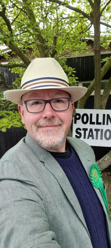 CllrRMallender's tweet image. Good morning everyone! Please remember your photo ID and Vote Green in #LadyBay #WestBridgford today!
#getgreenselected @TheGreenParty @nottsgreenparty