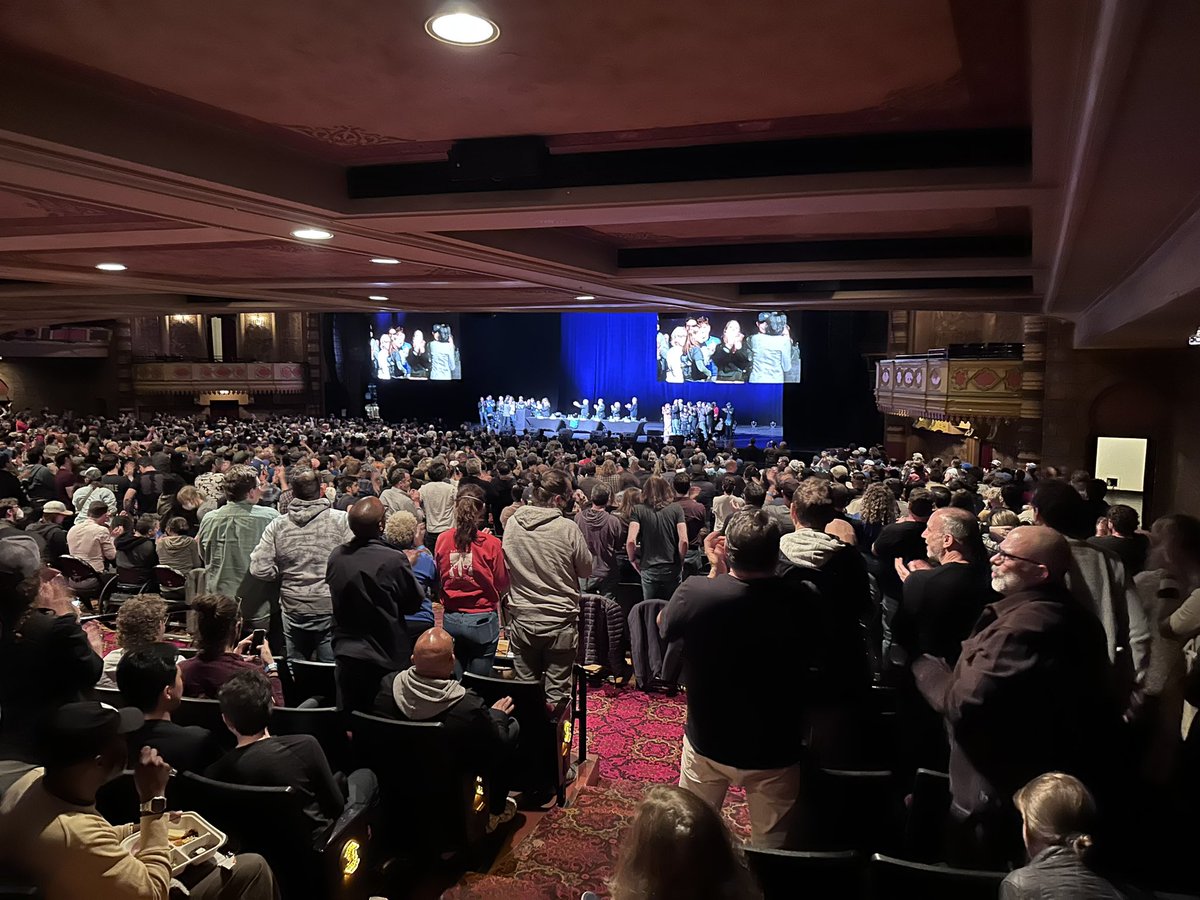 Tonight WGA members packed the Shrine Auditorium and were treated to vociferous declarations of support from SAG-AFTRA, DGA, IATSE, Teamsters and Laborers union leaders. This is what #solidarity looks like. #WGAstrong #UnionStrong #DoTheWriteThing