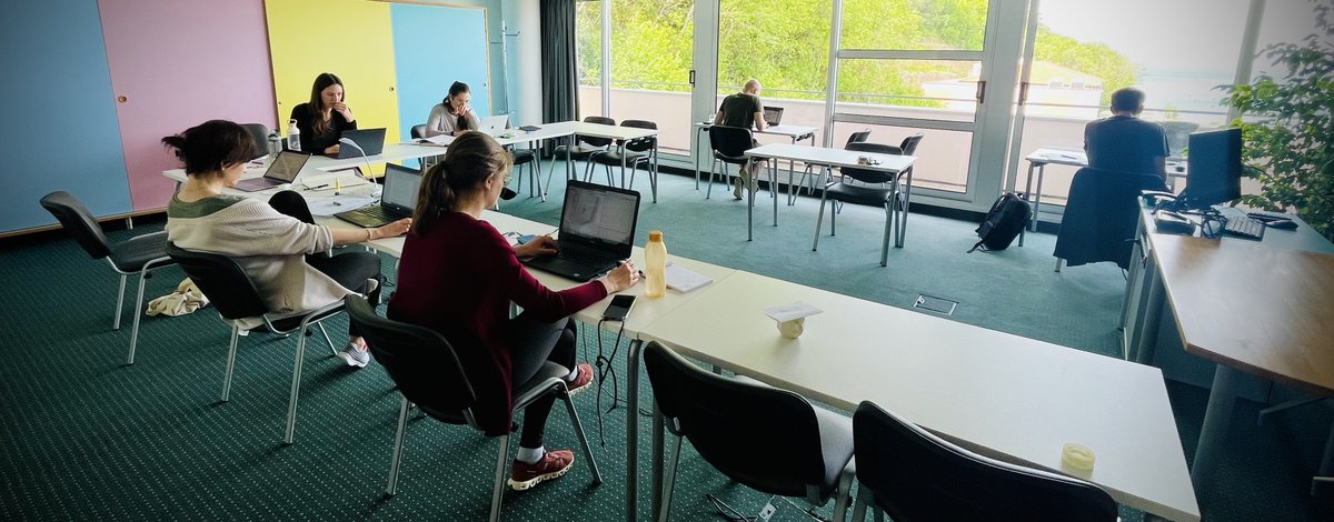 ✍️🤓🌊Practicing #creative #metacognition at the writing retreat with the Creative Cognition Lab in scenic Strunjan, Slovenia. Thank you @BenedekMathias <a href="/SonjaAnWA/">Sonja Walcher</a> <a href="/ceh_simon/">Simon Ceh</a> <a href="/ZivaKorda/">ZivaKorda</a> @srtzki &amp; Marta Czerwonka for a great experience. #MSCA #IndividualFellowship