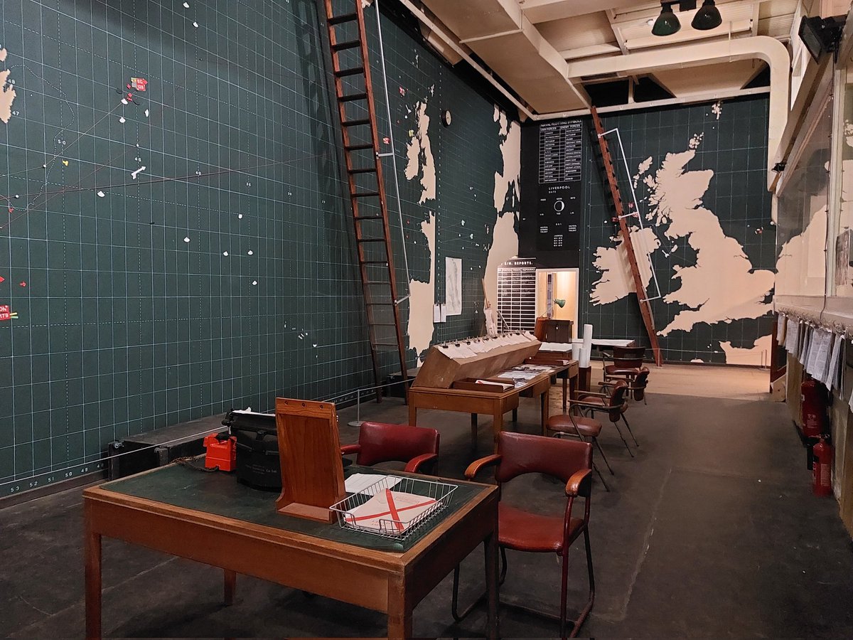 NomadicBackpac1's tweet image. During WW2 the Battle of the Atlantic was coordinated from this bunker deep under the streets of Liverpool:

#VisitLiverpool #WesternApproaches
#museum #bunker 
@WestApproaches 

nomadicbackpacker.com/western-approa…