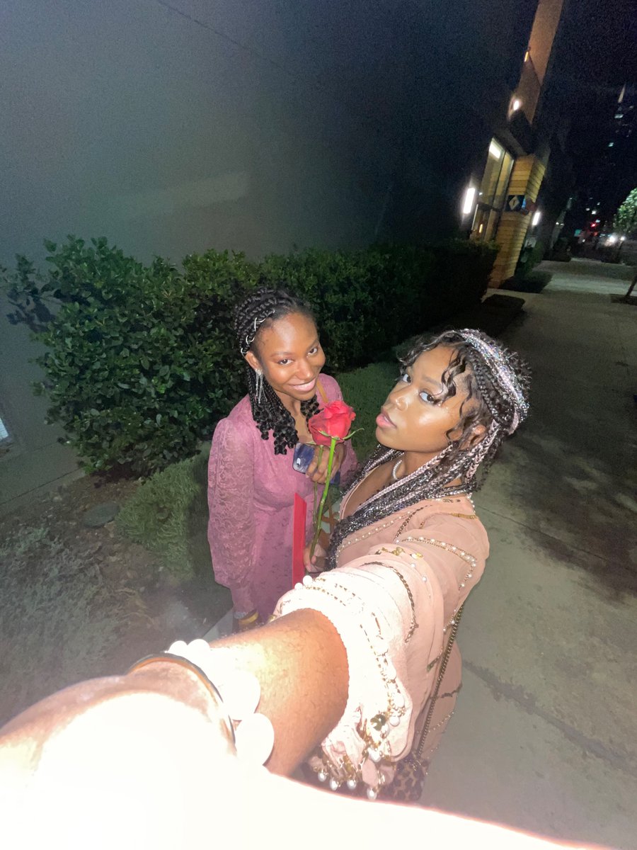 HEY GUYS ITS BEEN AWHILE 👋🏾♥️ Just popping in to say #QueenCharlotte is coming out @ midnight and the premiere was amazing sooo go watch!! k ty bye 🫶🏾