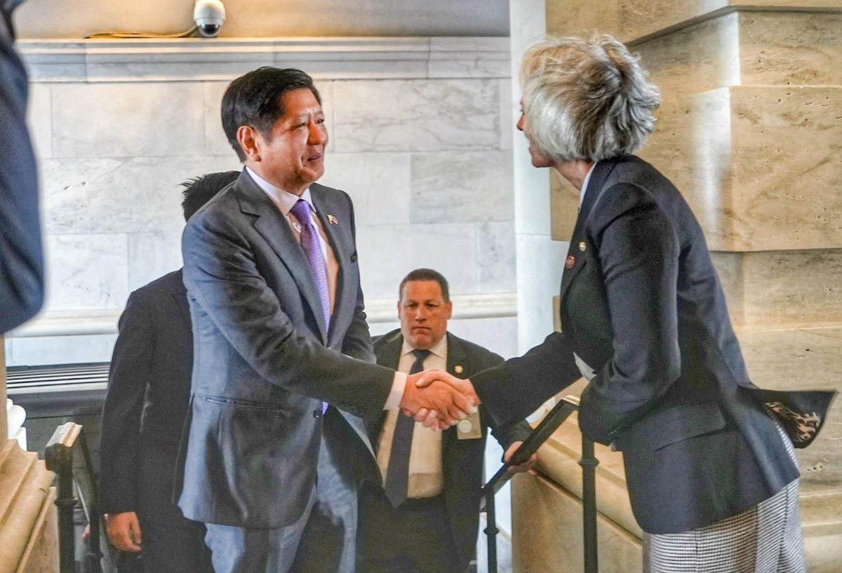 bongbongmarcos's tweet image. The roundtable with the Senate Foreign Relations Committee today was a major step in the direction of a stronger and more advantageous PH-US alliance.

During the meeting, we made progress in our administration’s aim to fortify our country's defense, cybersecurity, agriculture,