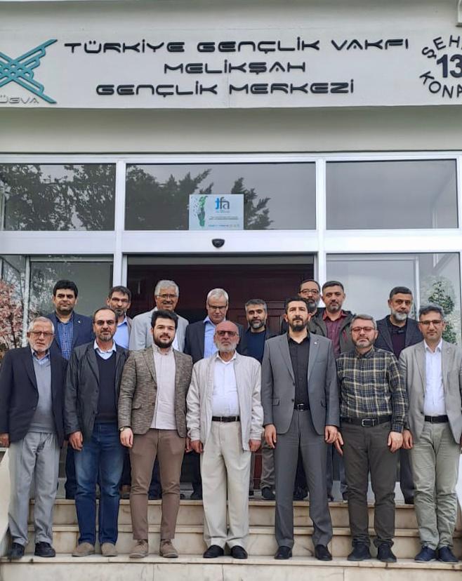 Edep Konya mayıs ayı İl Koordinasyon toplantısı Edep Iç Anadolu temsilcisi Adem Şahin ,  Stk ve İlçe temsilcileri, Huder  hukukçularının katılımı ile Oy birliği platform gündemiyle Tügva Melikşah Gençlik Merkezinde yapıldı
Oy birliği platformu için insan kaynağı çalışması yapıldı