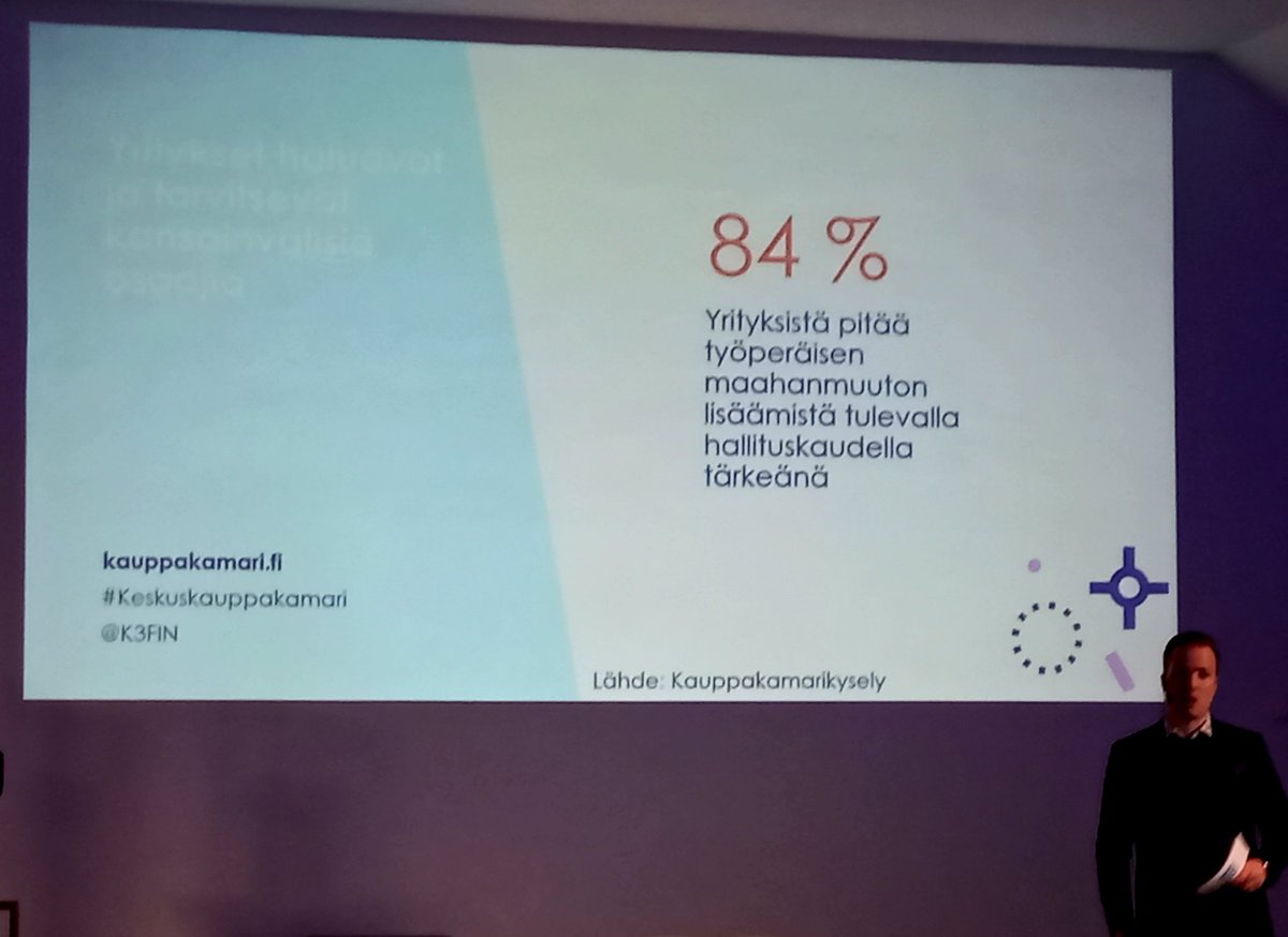 Keynote @ValtonenMikko avauksena kansainvälisten osaajien rekrytointi. Tarvitaan min. 44 000 kansainvälistä osaajaa nettomaahanmuuttona vuosittain. Miten houkutellaan #yhdessä  #amkpäivät2023 #innostutaanyhdessä #katsetulevaisuuteen #rekry #hallitusohjelma