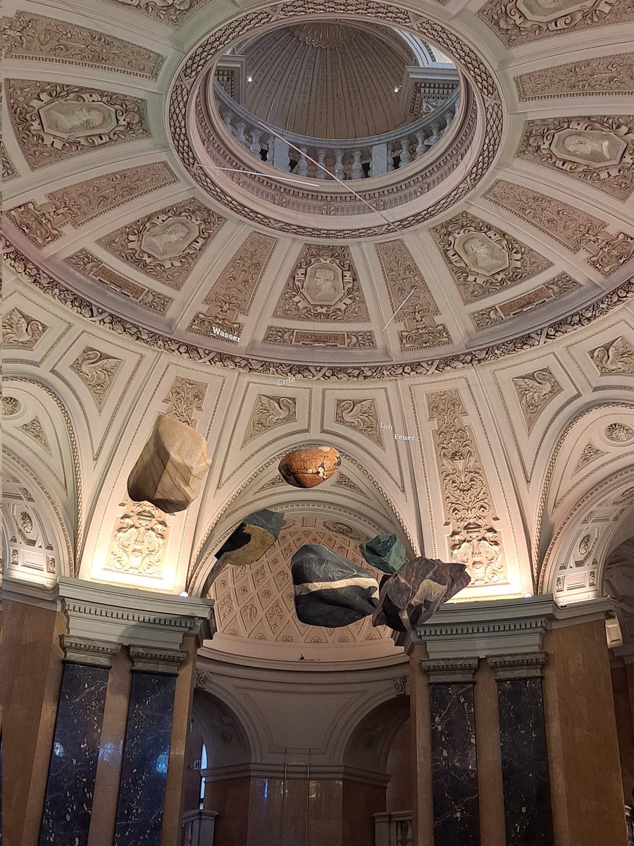 Vayanna Makri tweet media