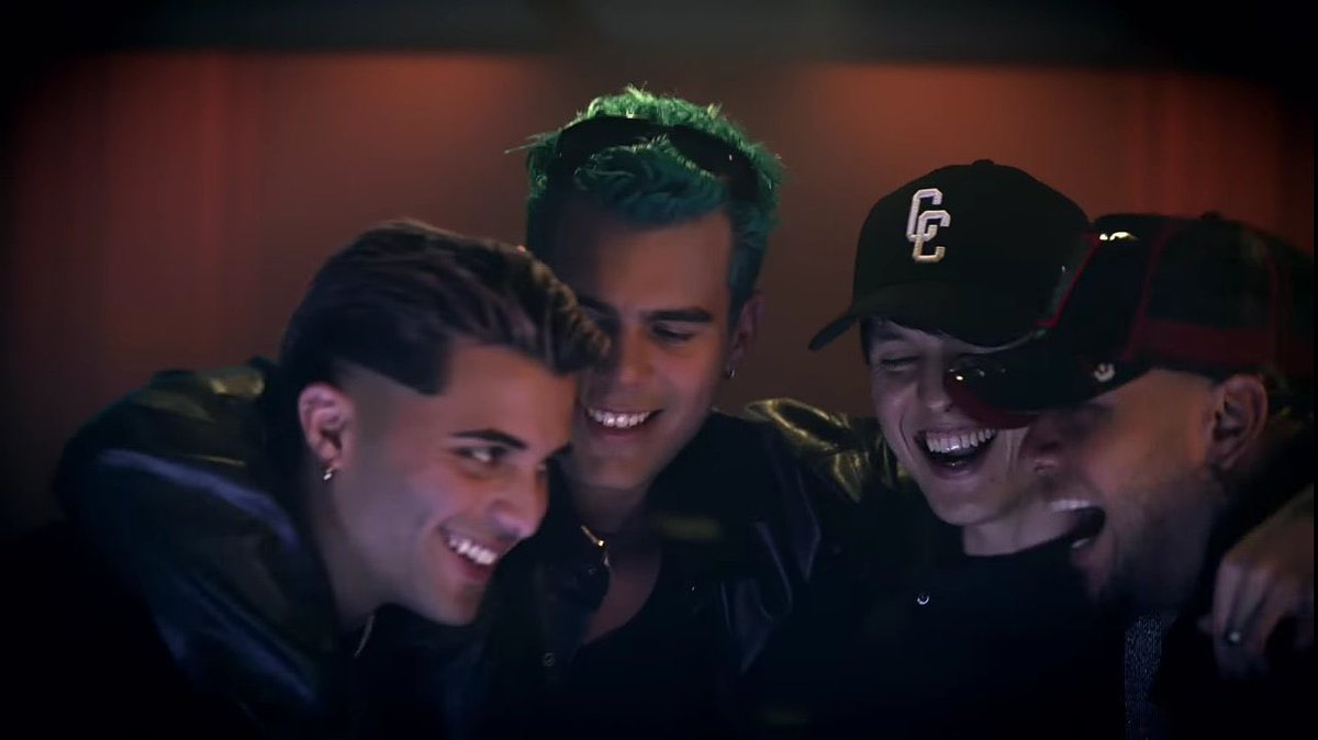 honeychrisv's tweet photo. Una foto dice mas que mil palabras ❤️‍🩹🙌🏻 
CNCO auuu https://t.co/wJLcw43E72