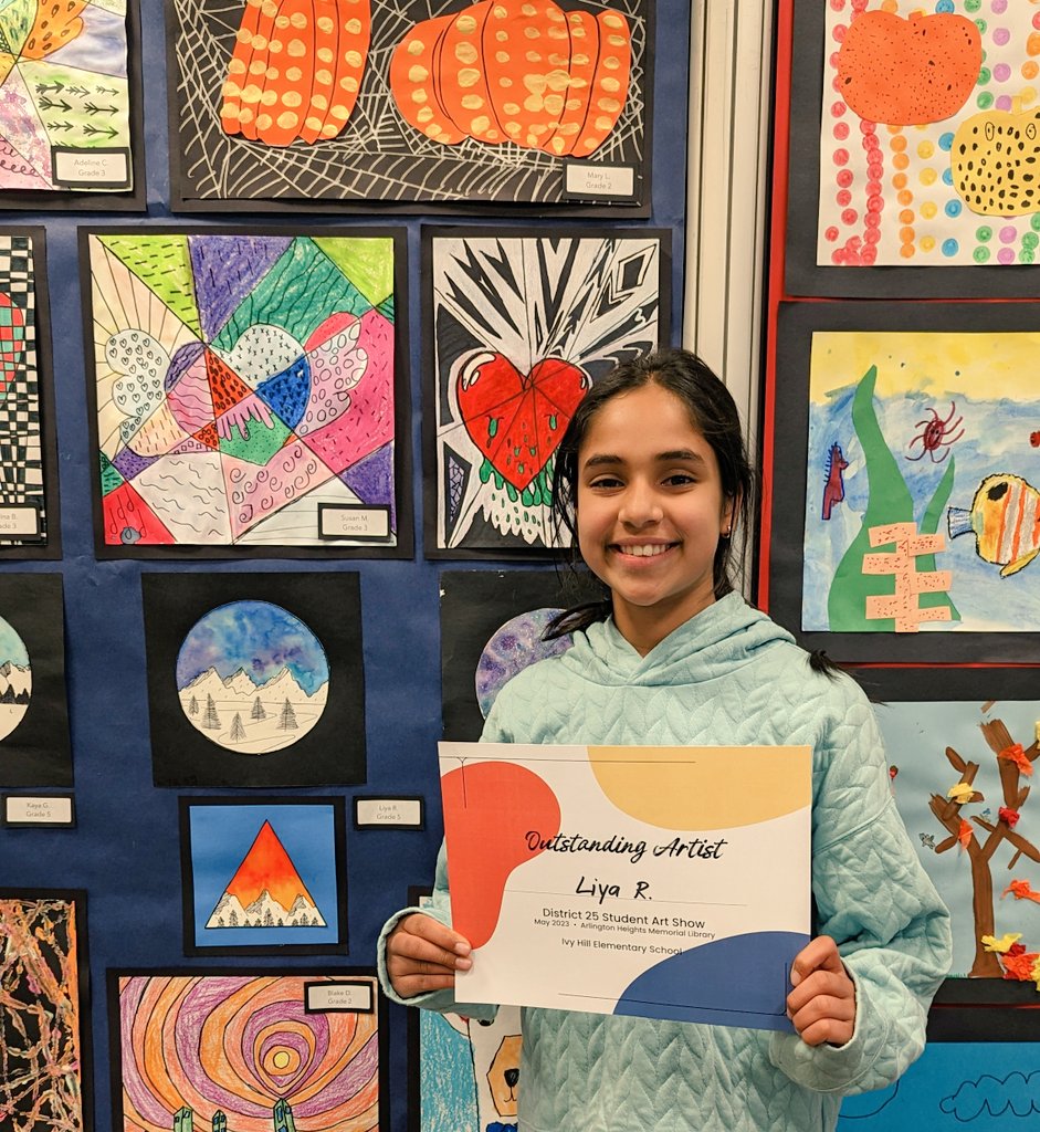 Not pictured: all the Ivy families that showed up to support these artists tonight❤️ It was lovely seeing you! #IvyHillLeague