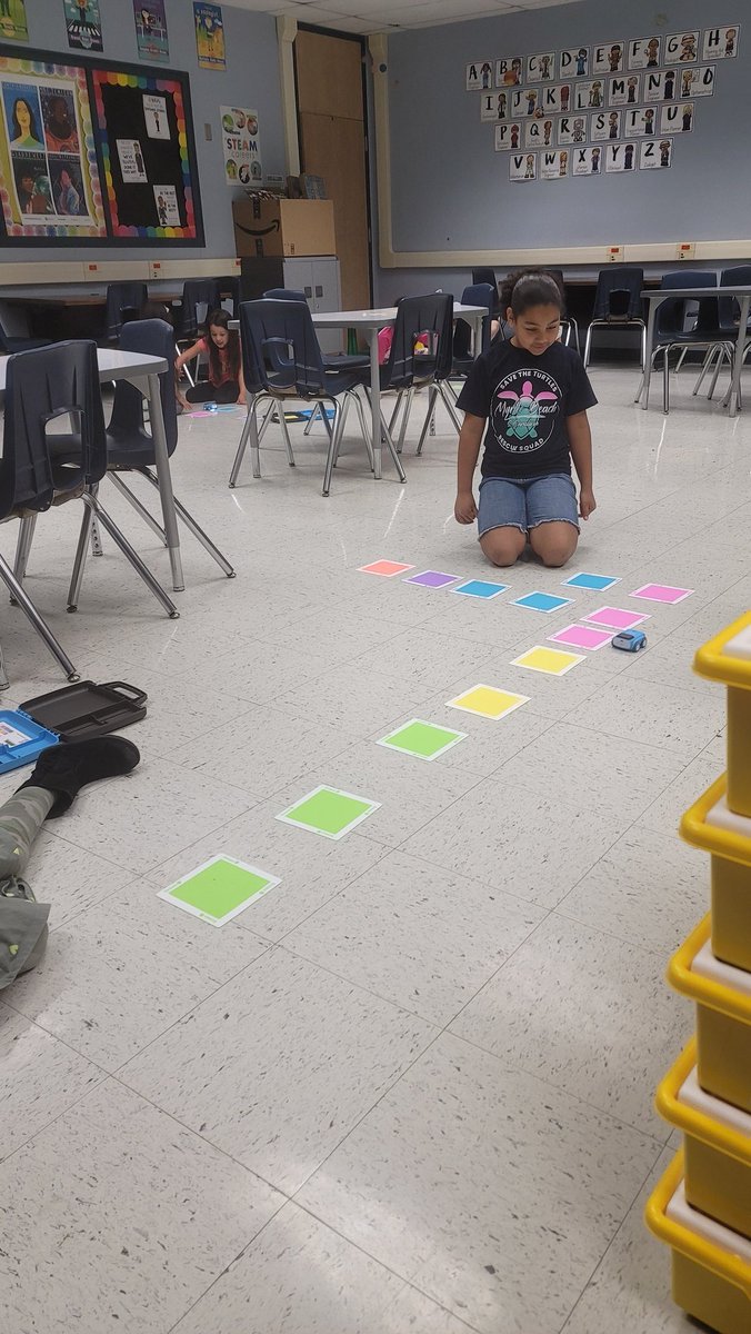 llamamamastem's tweet image. My first graders having a blast coding our @Sphero Indi robots!  #kidscancode #stemeducation @NISDPowell #RootEdPowell @NISDSTEMLabs