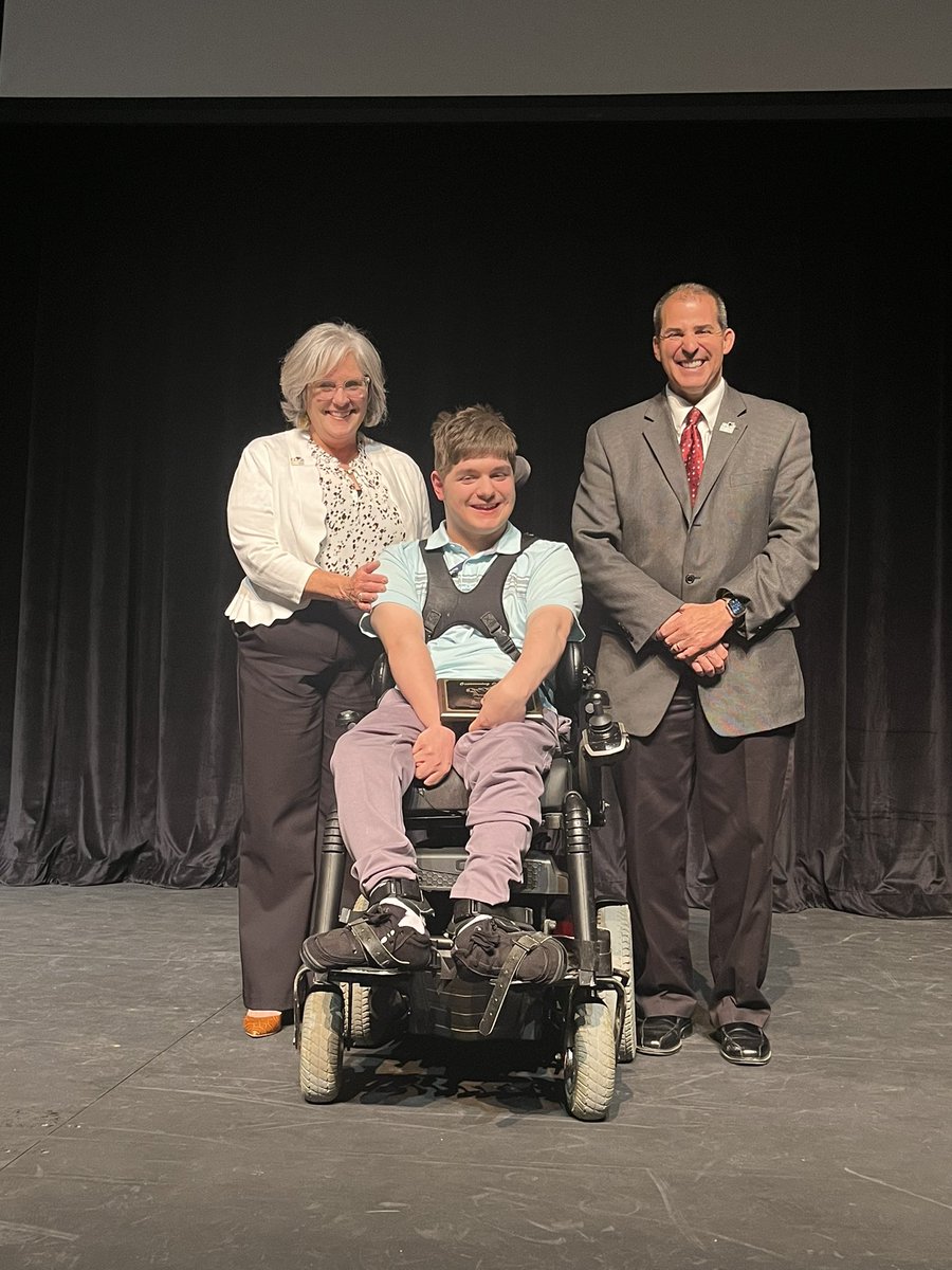 katywellsed's tweet photo. Please help us congratulate our 2023 Overcoming Obstacles winners. #wearetuskyvalley @TVTrojans @TuskyGuidance #ohiospeced #classof2023 https://t.co/G9FI7VbFMo