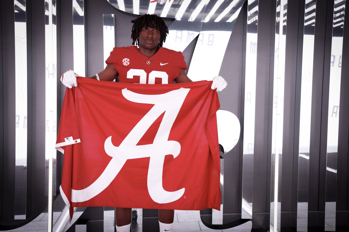 aidenmiller95's tweet photo. Had an amazing time at Alabama! Thank you for the hospitality! @Greg_Byrne @BobWeltonBamaFB @jason247scout #BST https://t.co/6pDNOqCLVT
