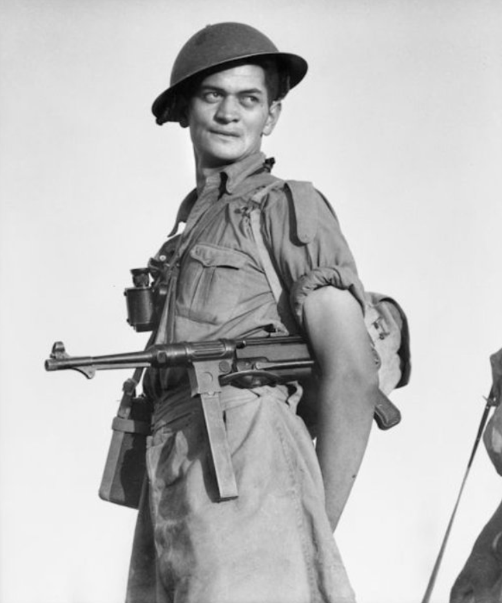 6thairborne's tweet photo. Weapons That Aren't Yours
Maori soldier with captured German MP38 sub-machine gun.
Alexandria, Egypt 1st June 1941
#WTAY #WWII #SWW #WW2
AWM 007787 https://t.co/DaMbx4x3C8