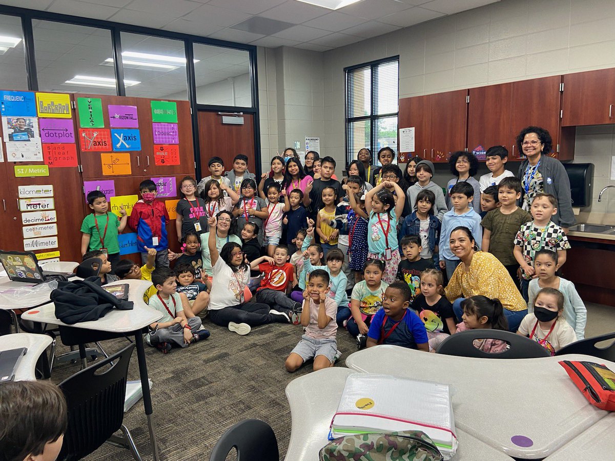 MrsMolina7's tweet photo. Kinder visited 5th grade to wish them good luck on their big test! @CFISDHolmsley  #MayThe4thBeWithYou #BetterTogether https://t.co/RSKMyBWKXD
