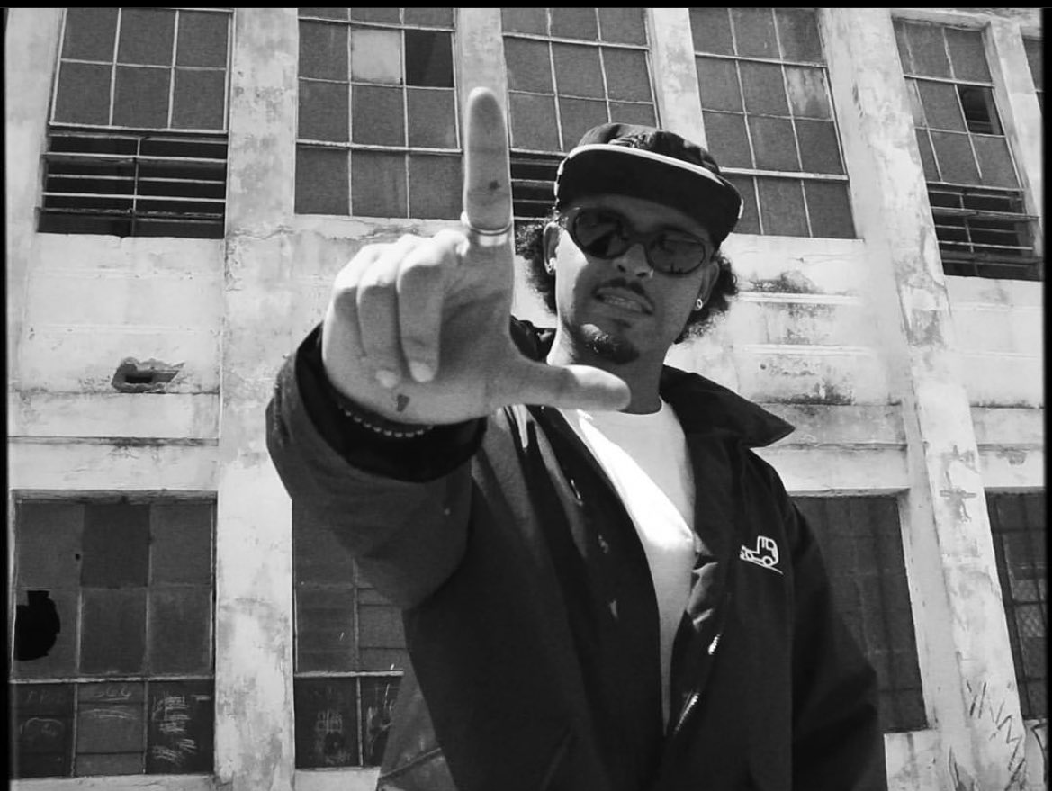 LosNoventa tweet media