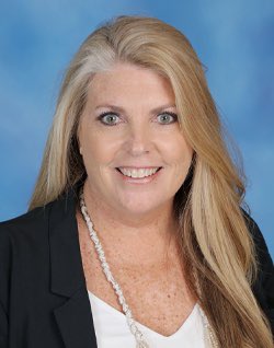 GageGoulding's tweet photo. JUST IN: @collierschools just voted to hire Dr. Leslie Ricciardelli as Superintendent. Final vote was 3-2. 

She’s been serving as interim superintendent since December when Dr. Kamela Patton resigned. 

@NBC2 https://t.co/O4oEw7cmn4