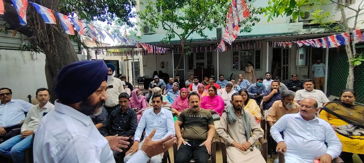 RisingKashmir's tweet photo. #Apni #Party promises #Old #Pension #Scheme, #regularizing #dailywagers if #voted to #power
@Apnipartyonline
https://t.co/KySqtwMr6E https://t.co/sIDTHk4mNY