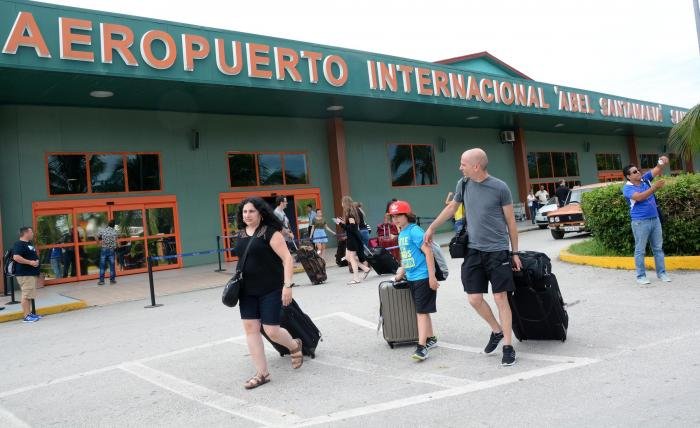 Cuba alcanzó cifra de 1 millón de turistas recibidos en lo que va de año 2023, superando así cantidad de visitantes que habían arribado a nuestro país en igual fecha de 2022, informó Juan Carlos García Granda,Ministro de Turismo
<a href="/Conavil_ECM/">CONAVIL - Empresa de Construcción y Montaje</a> #LatirAvileño #ALaPatriaManosYCorazón