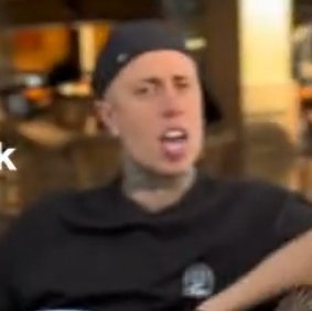 hannah ☆ tweet media