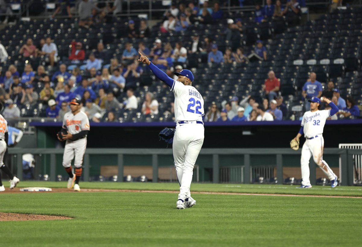 Amir_Garrett's tweet photo. Thankyou for the bday wishes. This bday has been the best one yet.. I feel the love. #CountOnAG https://t.co/RbCkdznaFM
