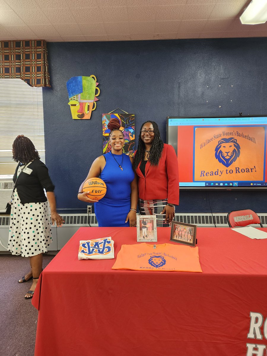 LeeLadyGenerals's tweet photo. Congratulations goes out to our Lady General, Charity Fantroy, on signing her NLI today to play collegiate basketball at Wallace State Community College in Hanceville, AL. @PrincipalAMarsh  @csheri23 @theleegenerals #LeeU 🏀 https://t.co/G7ootP9CYc