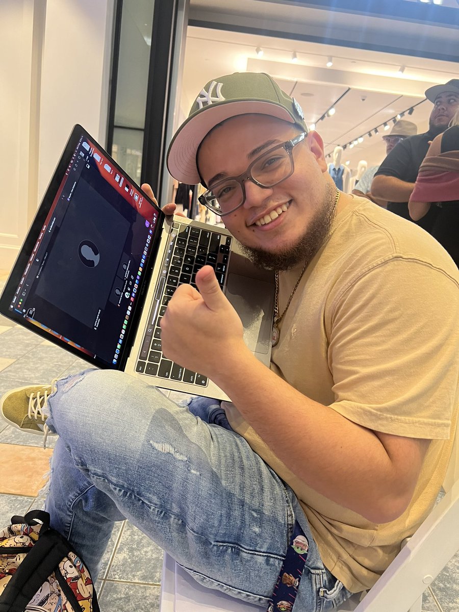 𝕵𝖔𝖍𝖓𒉭 tweet media