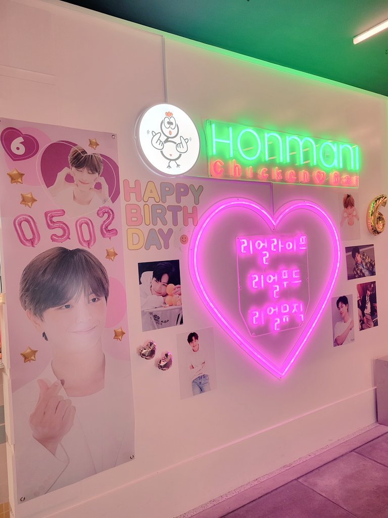 btob___6___'s tweet photo. 4/29 に@honma2chicken 様へ
行ってきましたー🥹️🩵

コロナ禍でずっと行けなくて
今回初めて行くことができて
嬉しかったです🥲️🩵

とてもかわいい素敵な空間でした…😍✨

@Happy_6SJ 様
素敵な企画ありがとうございました🥹
ソンジェ センイルチュッカヘー🎂🫶
#mysweetoddfish https://t.co/7I09duE48e