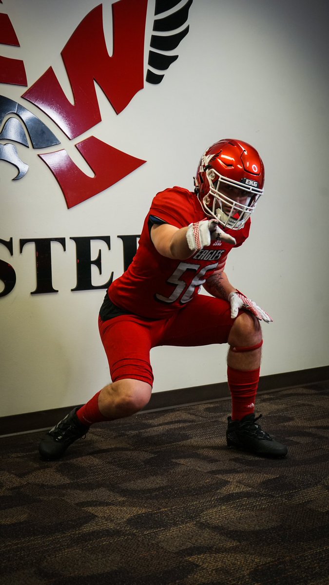 Had a great time with @EWUFootball. Loved the facilities and culture. Excited for camp and thank you for the opportunity.  #buildthenest 

@CoachHaydenMace @jon_eagle @AndrewNemec @BrandonHuffman @westlinn_fb @JordanJ_