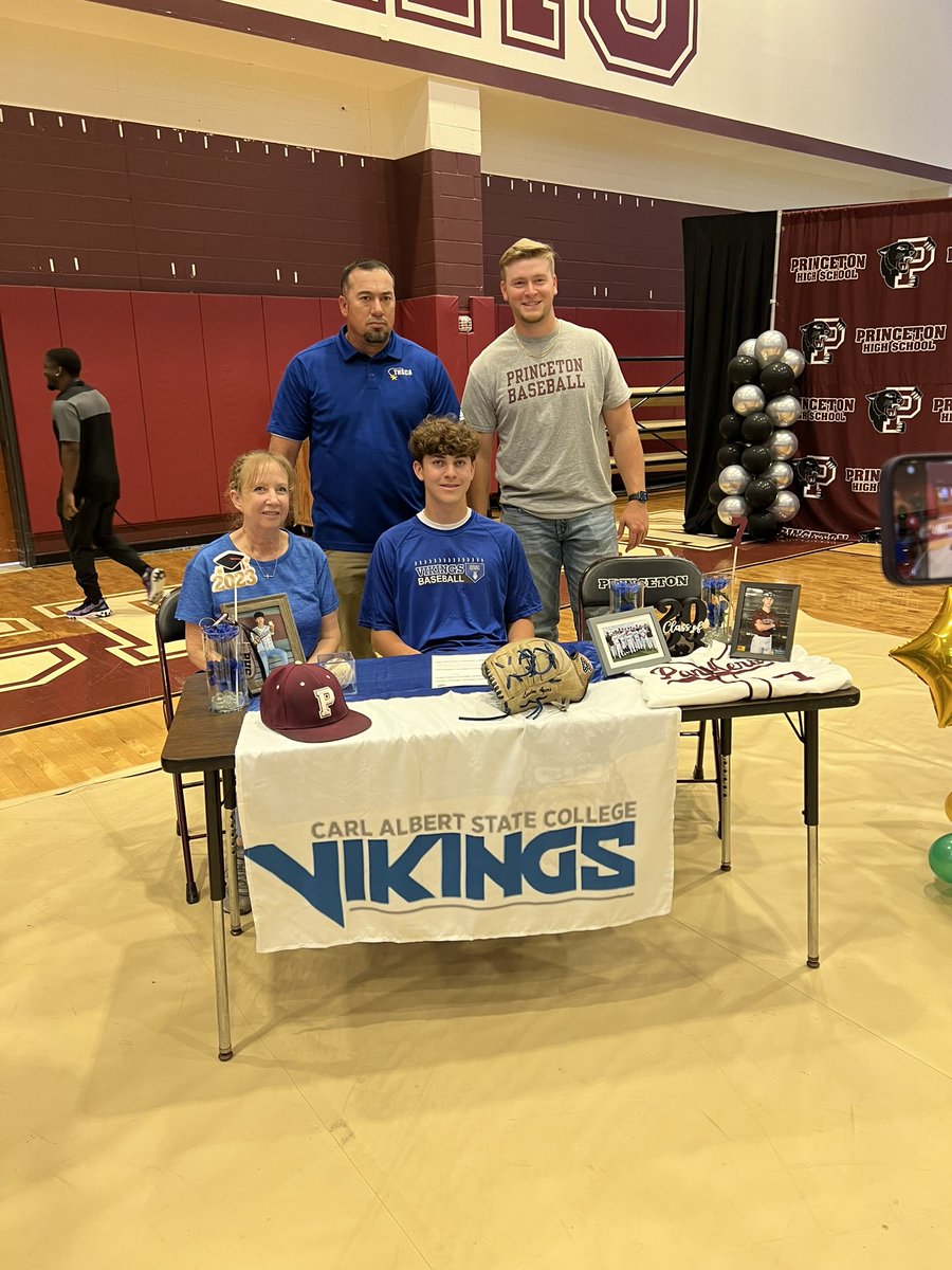 💙 Signed and Sealed . @PHSBaseball23 
<a href="/CASCBaseball/">Carl Albert State College Baseball</a>