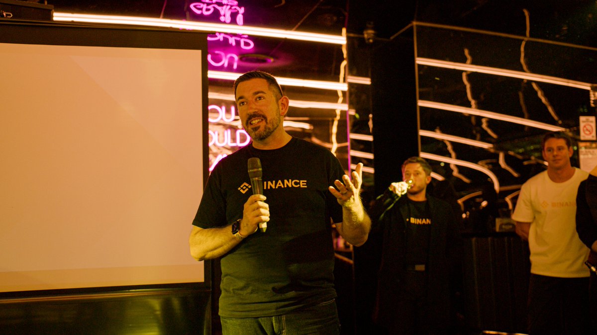 Binance Australia tweet media