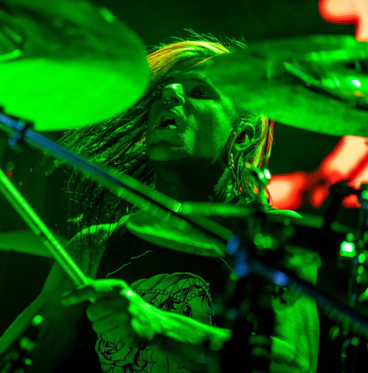 chrissydrums's tweet photo. This Green Machine is ready to SMASH!

📸 @mezgarth 

#chrissywarner #promarkdrumsticks #sabiancymbals #drummer #drums #dopetheband https://t.co/tOpEKvGsBr