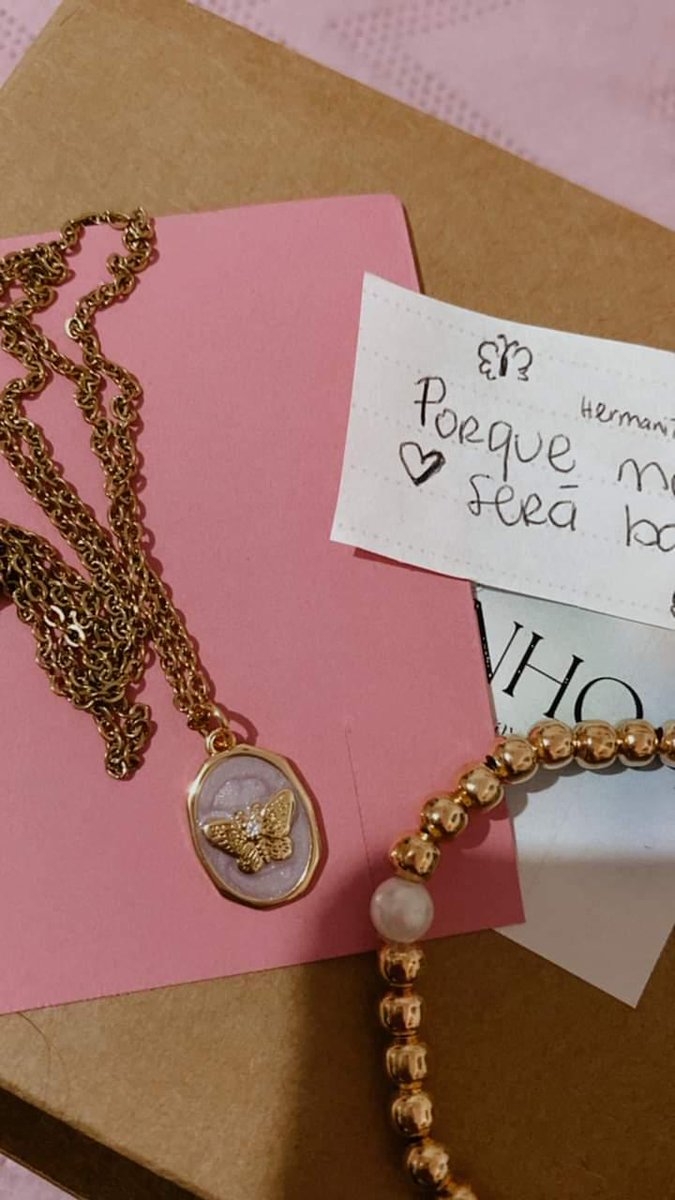 jaackrivera's tweet photo. Mi hermana me dió de los detalles más lindos del universo, no te merezco y gracias por animarme estos días (siempre, pero estos días más). 🥹✨😭🦋 @___kimriv https://t.co/juYO9iURaL