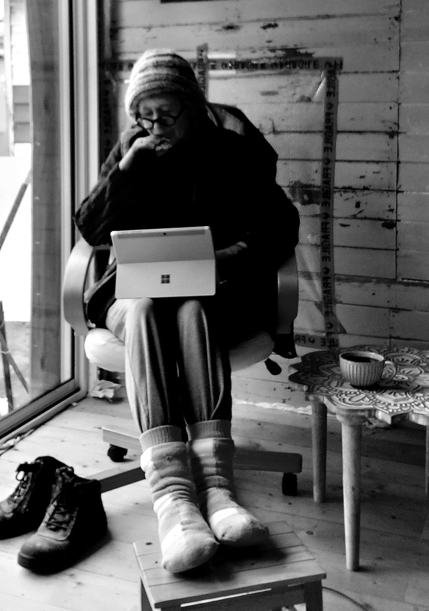 NettlePot's tweet photo. When it's too cold for DIY, make yourself a cosy corner and get on with things to an Arvo Pärt playlist
#newauthorphoto
#waitingforwalls
#waitingforheating
#brrrrr https://t.co/zKfTnydKv1