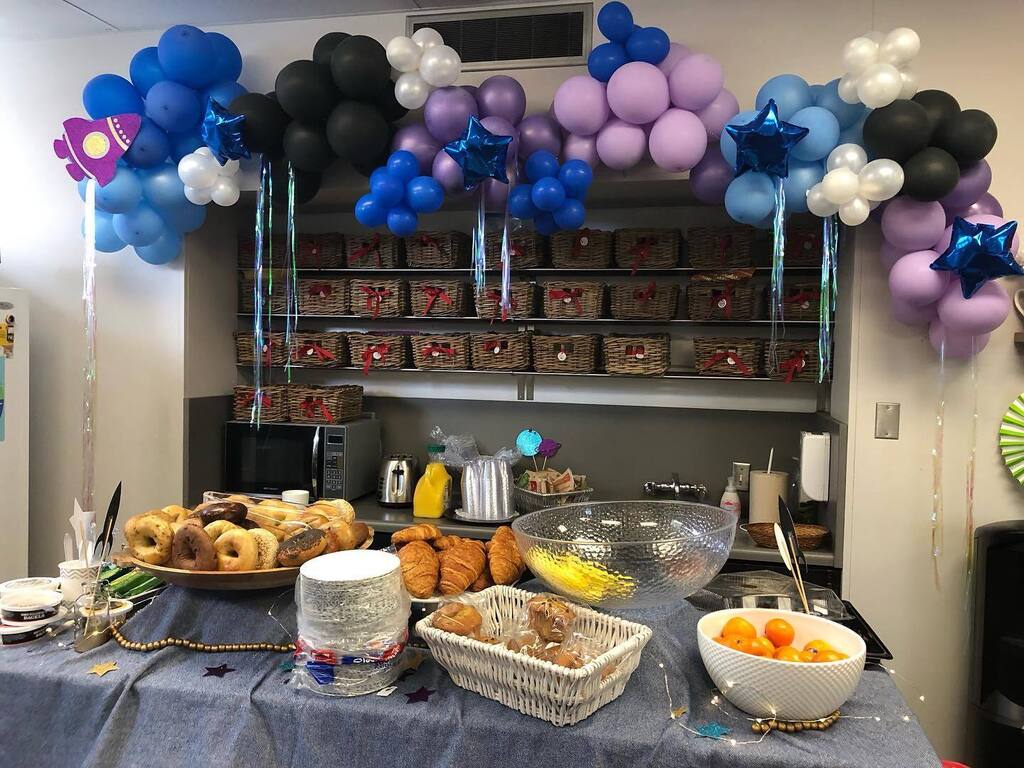 Such a great start to our Teacher and Staff Appreciation! Thank you to our PTA, Mariners Church, and Costco for sponsoring breakfast and lunch! Our teachers and staff are feeling the love! #teacherappreciationweek #staffappreciationweek #wearenelson #adv… instagr.am/p/CrziP6HrVKQ/