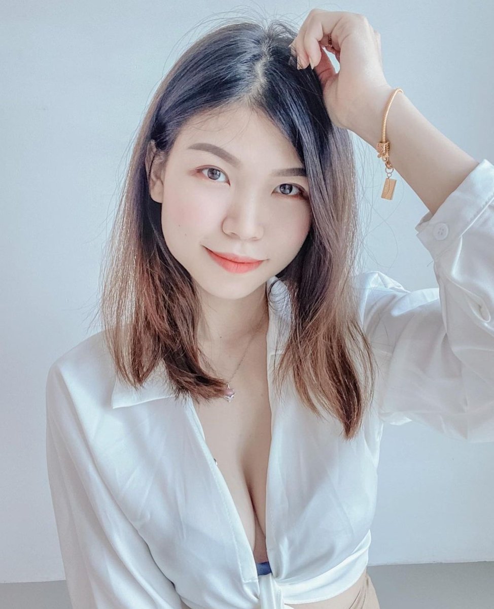 Msliping_New's tweet photo. 奶子再大 没人摸就是肥肉 https://t.co/amTyP7Q1hA