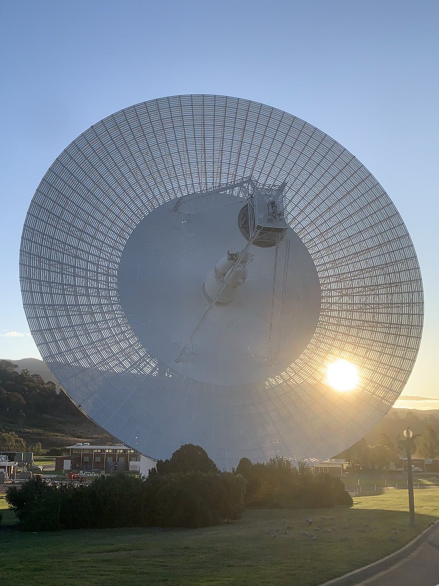“That’s no moon, it’s a space station!” 🚀🌖

Deep Space Station 43 to be exact.📡 #DSS43

#StarWarsDay #May4thBeWithYou #MayTheForthBeWithYou #ThisIsTheWay