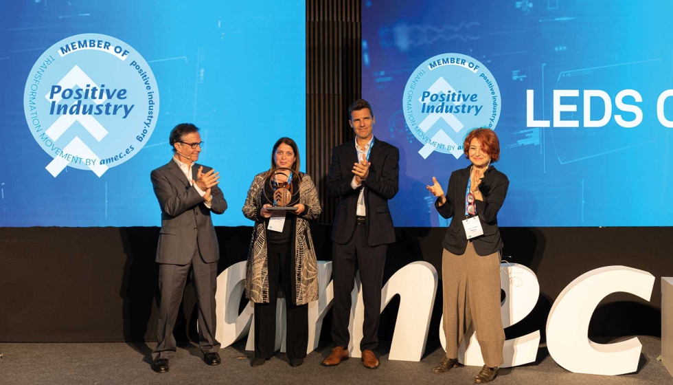 aunaelec's tweet image. 👏@leds_c4 ha sido reconocida como #PositiveIndustry del año. 

➡️ bit.ly/42Gs67p

#ledsc4 #positiveindustry #reconocimientos