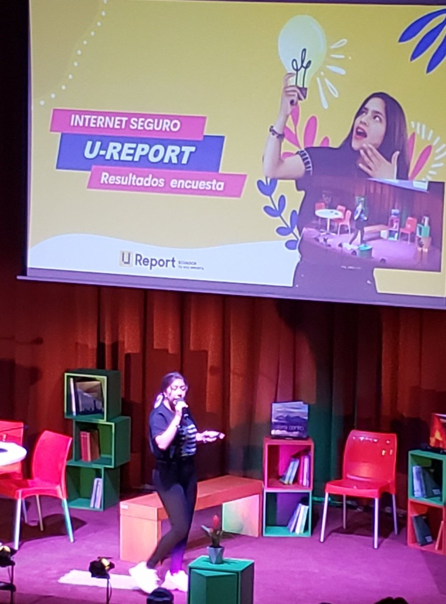 AnaGaValdiviezo's tweet photo. En la siguiente conferencia magistral estuvo #Valeska, ella es una super U-reporter de 17 años @unicefecuador presentando datos de la encuestas de uso de Internet en la niñez y juventud. https://t.co/hnEUbYRWg4