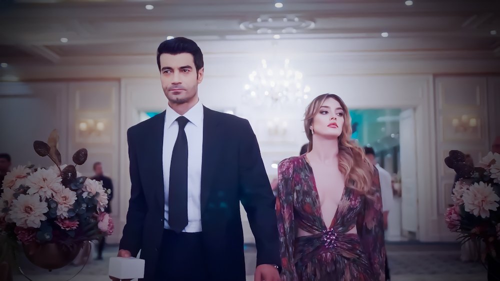 MissHayatAR's tweet photo. Bugün günlerden Gülcemal ✨️

#Gülcemal #GülDev
#MelisSezen #MuratÜnalmış https://t.co/eFoLQAwF2p