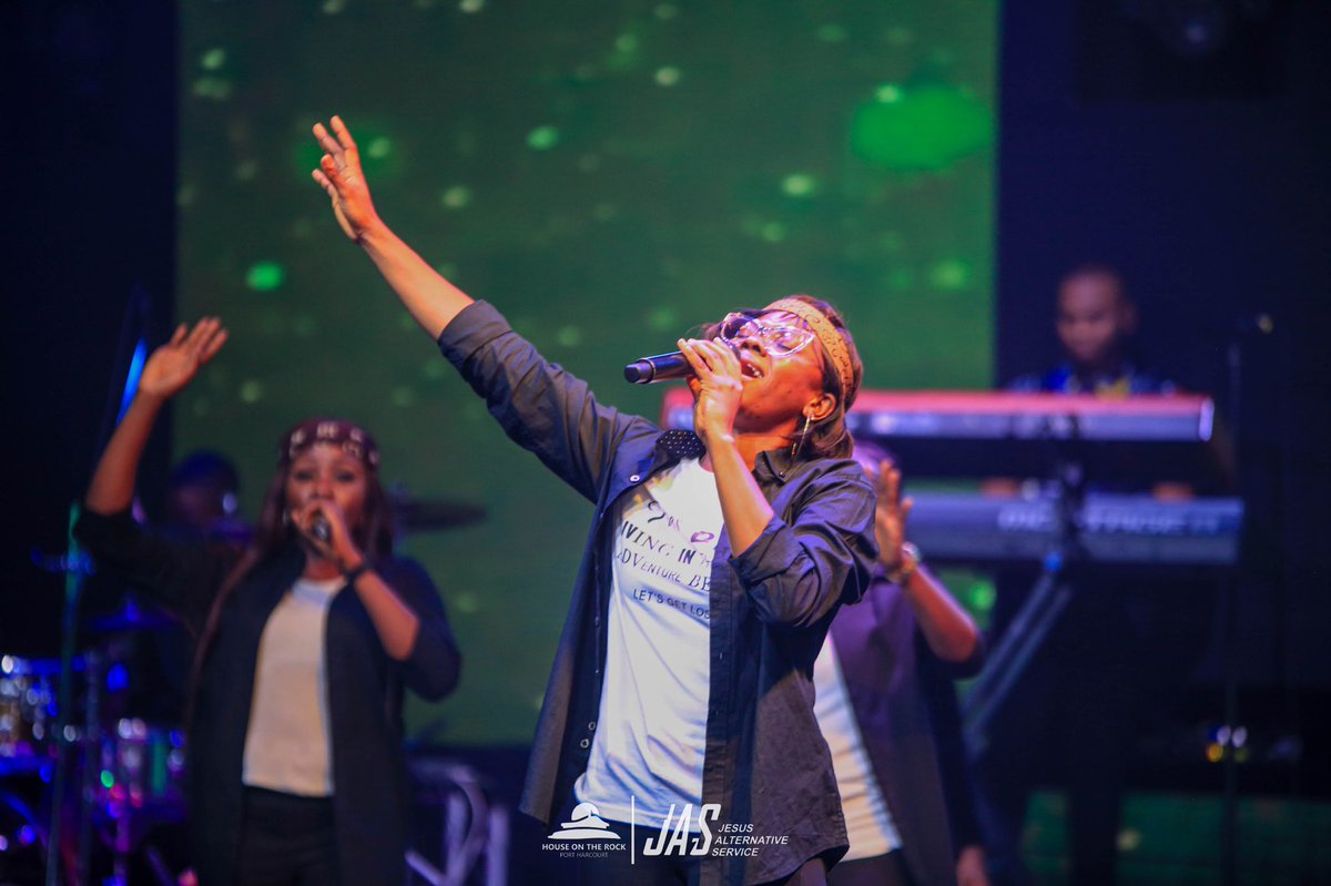 HOTRphc's tweet photo. #Worship
🎼Yahweh (All Nations Music)
🎼Song of Angels (Ndi Mo Zi)(Judikay)
Led by Emmy Julz Unutaro
#JAS
#TheJesusAlternativeService
#HouseOnTheRockPortHarcourt https://t.co/89rHI0GfrS