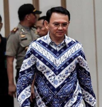 Percayalah, sebagai penutup

Kalau Anda MENZALIMI saya, yang Anda lawan adalah Tuhan yang Mahakuasa, Maha Esa

Saya akan BUKTIKAN satu per satu DIPERMALUKAN. Terima kasih

-Basuki Thahaja Purnama (Ahok)